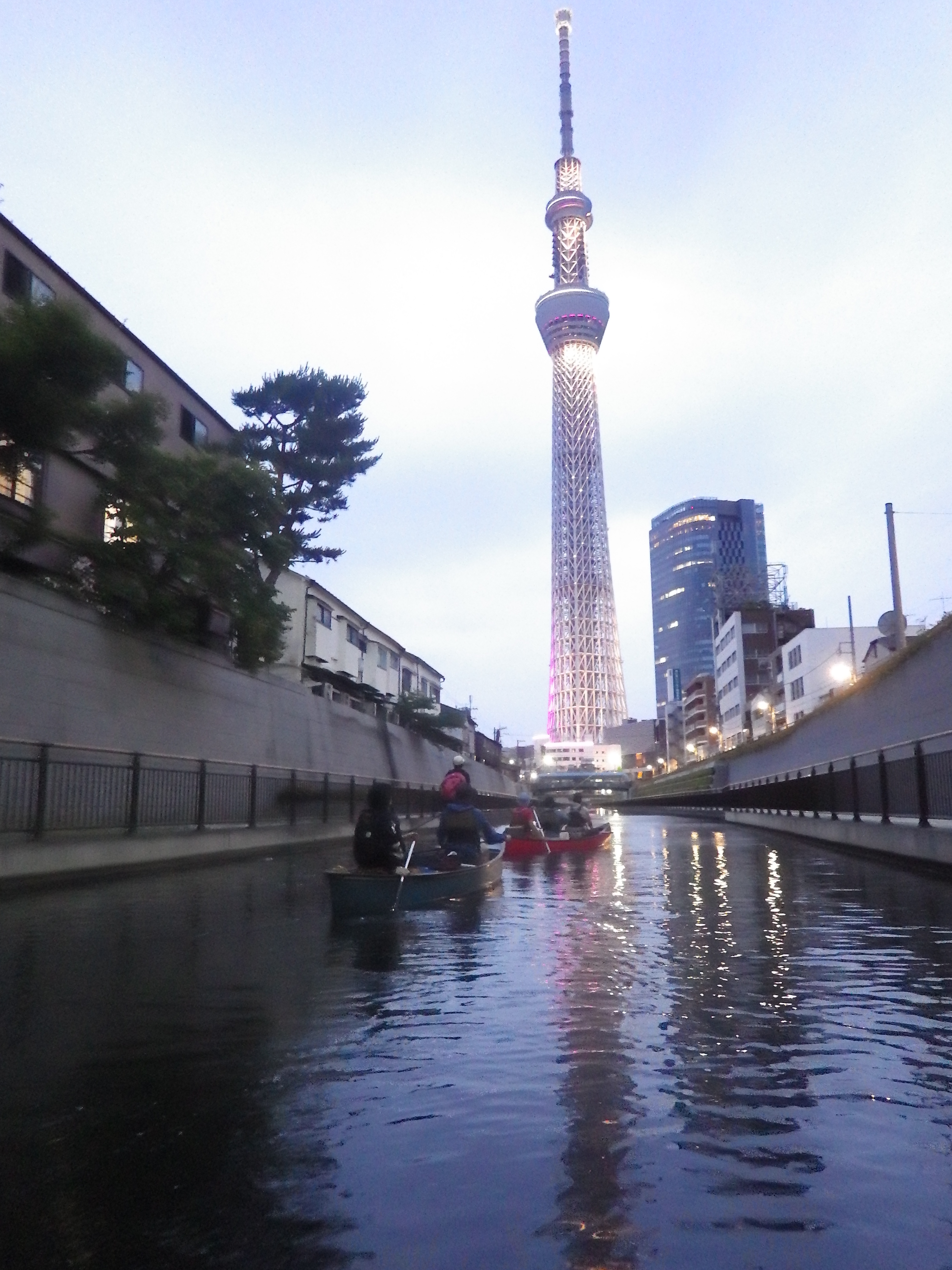 skytree.outdoor.susono.nightcanoe.nightsup.canoe.sup.tokyo.okutama.カヌー.スカイツリー.ナイトカヌー.ナイトsup.アウトドア.すその.ぼちぼちアドベンチャーすその